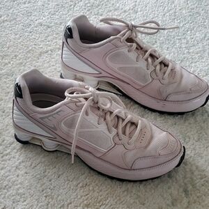 Nike Women's Light Pink Athletic Shoes
